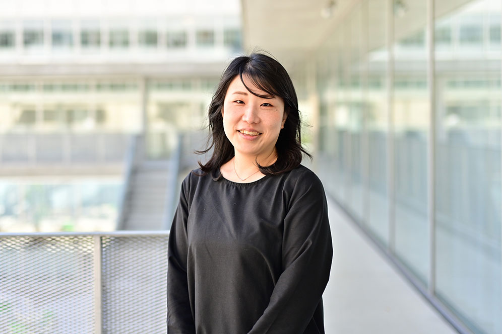 平井百香　助教
