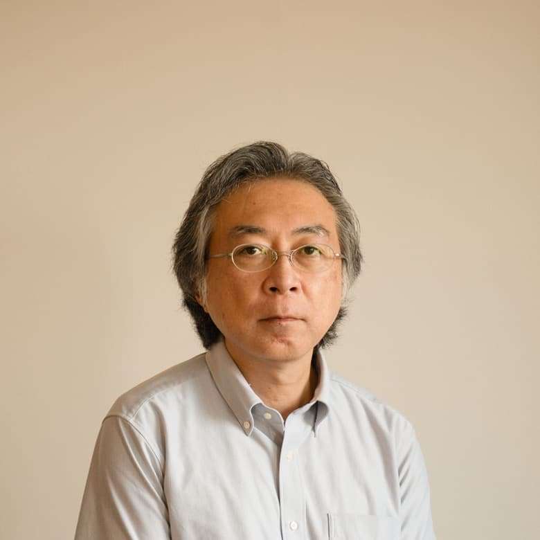 横田裕介准教授 顔写真